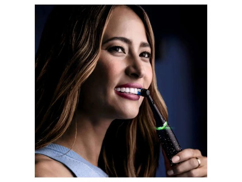 Periuță de dinți electrică Oral-B io 10, cu inteligență artificială, neagră