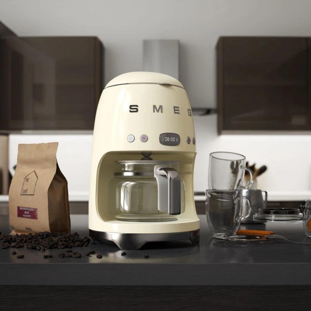Espressor Smeg DCF02CREU, 1050 W, 1,4 l, Cremă