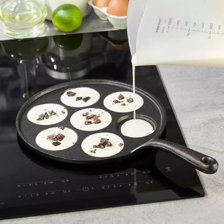 KingHoff 1263 Tigaie pentru clătite mini, 23 cm, 7 compartimente, Fontă, Negru