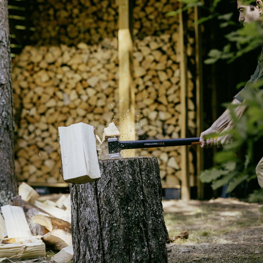 Topor universal Fiskars X28, 710 mm, 1770g 