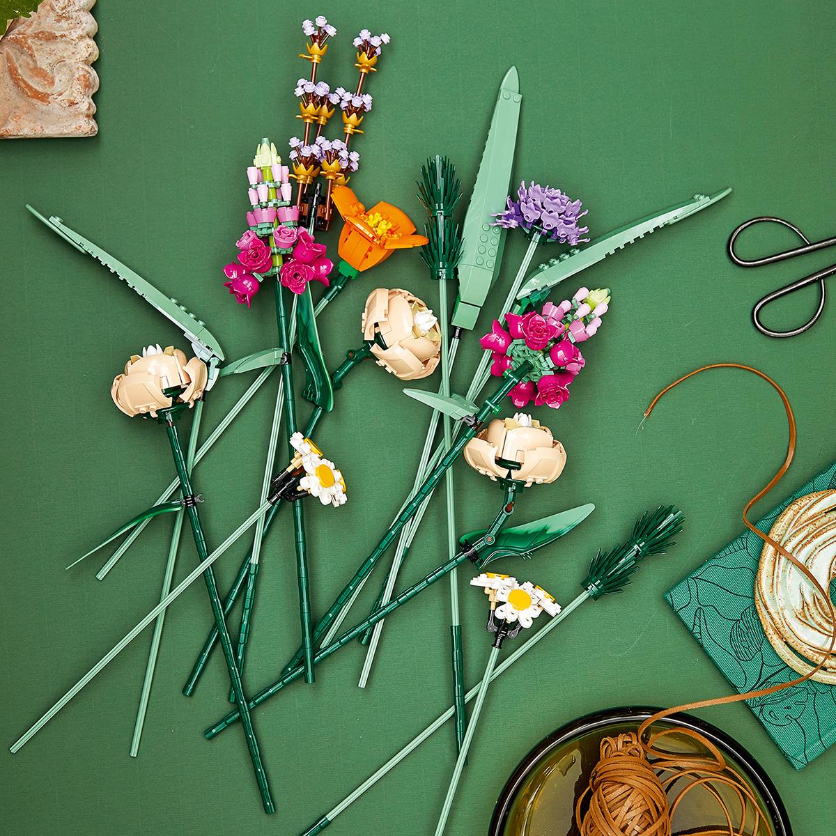 LEGO® Icons Botanical - Buchet de flori 10280, 756 de piese