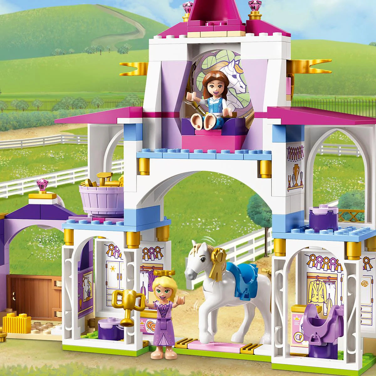 LEGO® Disney Princess - Grajdurile regale ale Bellei și Rapunzel 43195, 239 de piese