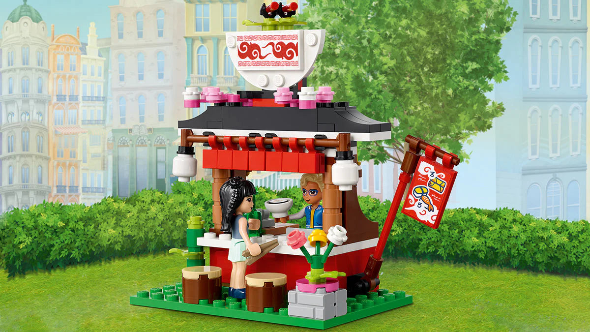 LEGO® Friends - Piața alimentară stradală 41701, 592 de piese