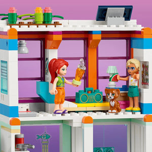 LEGO® Friends - Vila de pe plajă 41709, 686 de piese