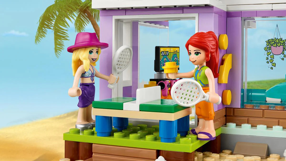 LEGO® Friends - Vila de pe plajă 41709, 686 de piese