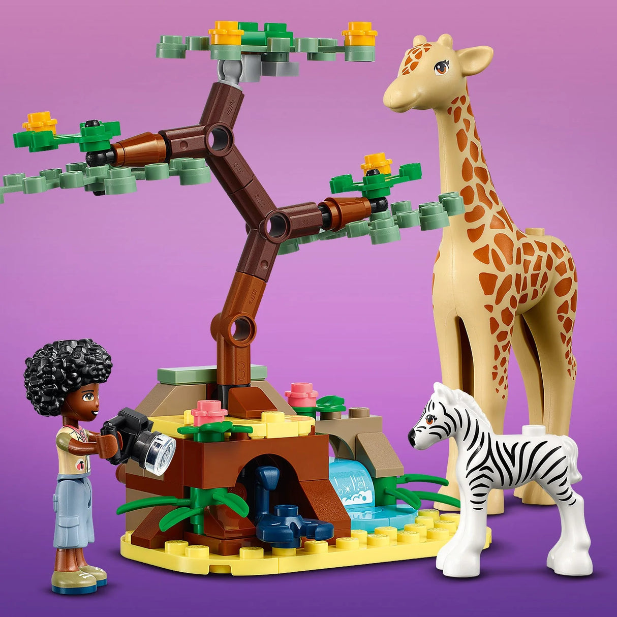 LEGO® Friends - Centrul de salvare a vieții sălbatice al Miei 41717, 430 de piese