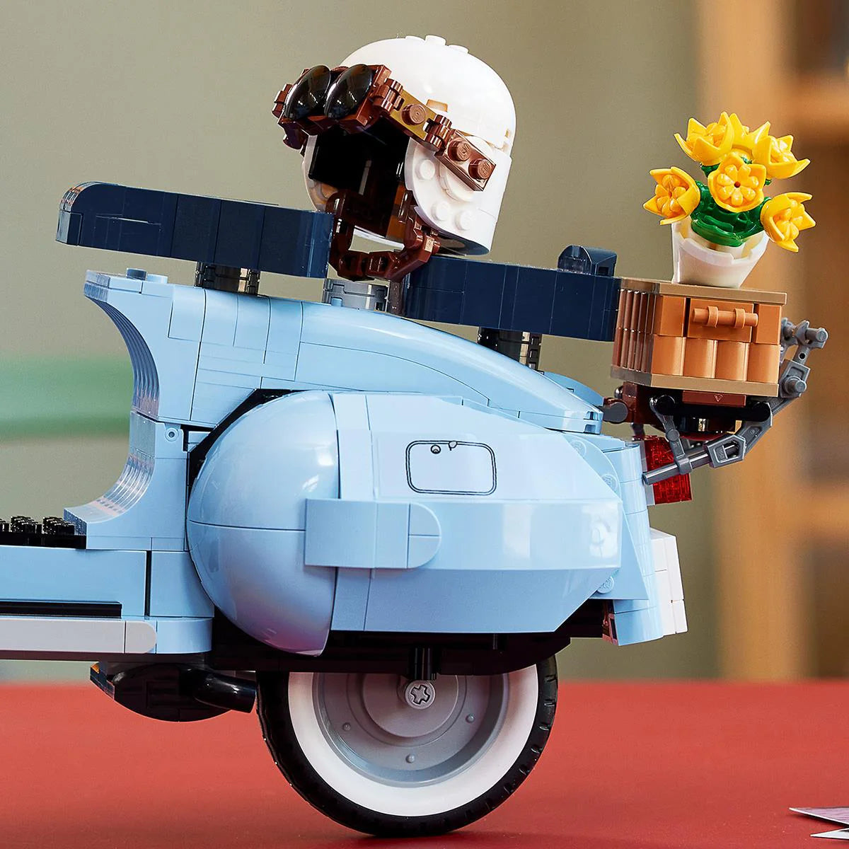 LEGO® Icons - Vespa 125 10298, 1106 piese