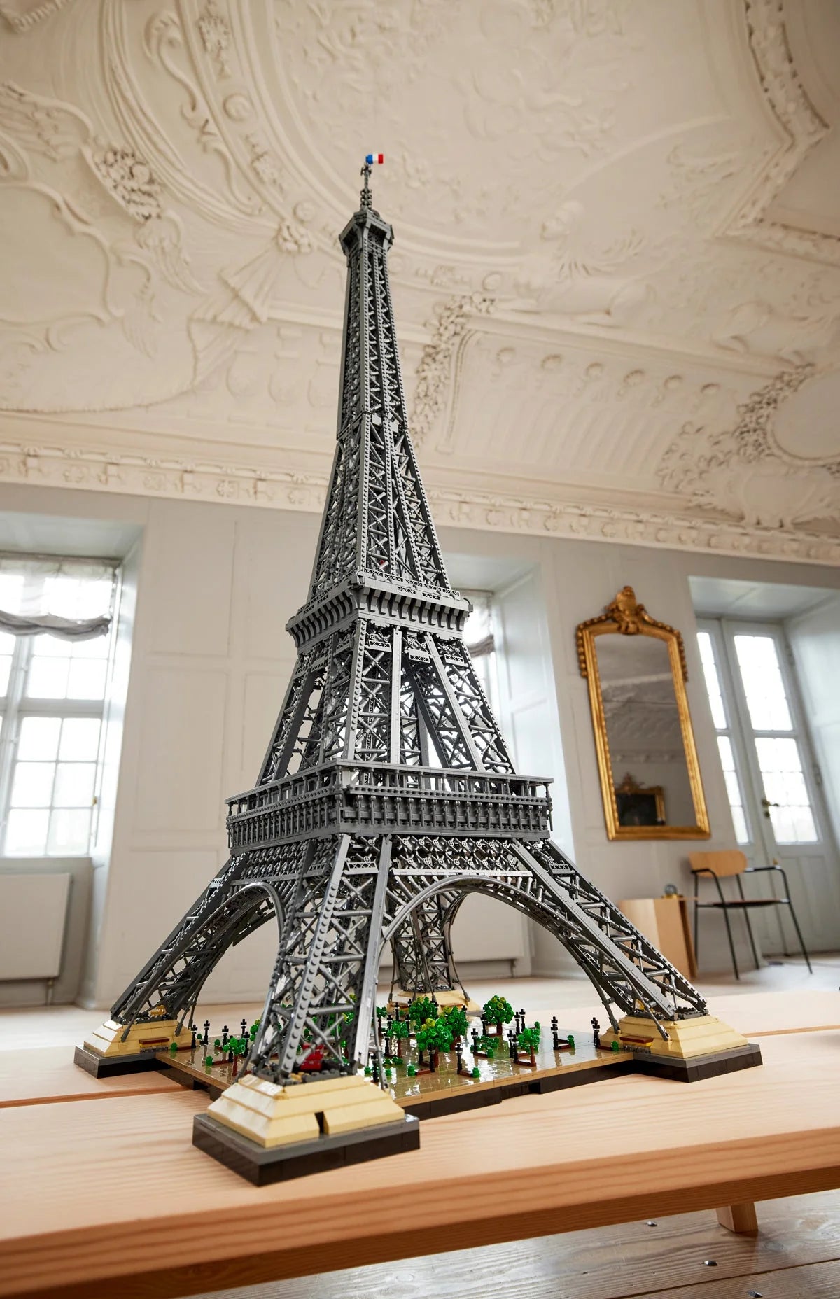 LEGO!® Creator Expert, Turnul Eiffel, 10001 piese