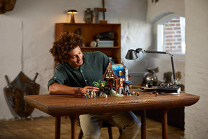 LEGO® Ideas - Forjă medievală 21325, 2164 piese