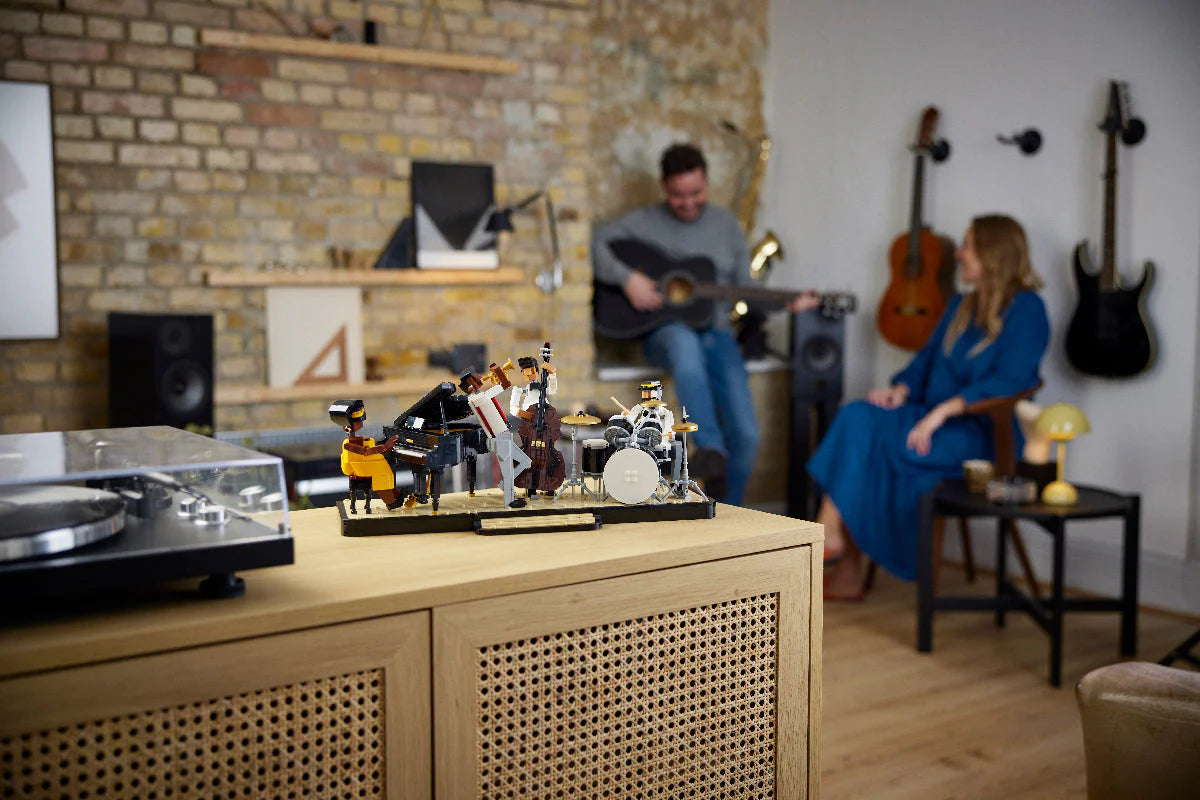 LEGO® Ideas - Cvartet de jazz 21334, 1606 piese