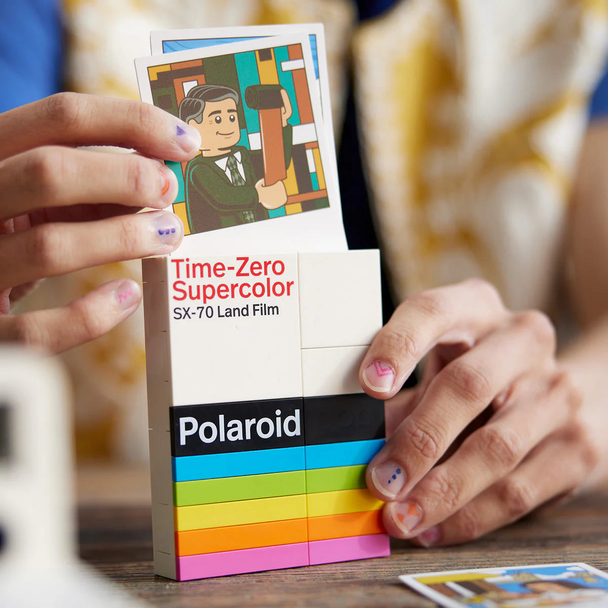 LEGO® IDEAS - Aparat foto Polaroid OneStep SX-70 SX-70 21345, 516 piese