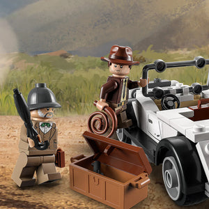 LEGO® Indiana Jones - Urmărirea Fighter 77012, 387 de piese