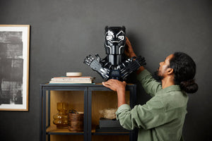 LEGO® Super Heroes - Pantera Neagră 76215, 2961 de piese