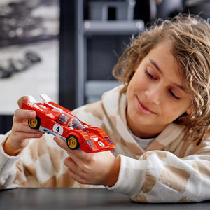 LEGO® Campionii Vitezei - Ferrari 512 M din 1970 76906, 291 de piese