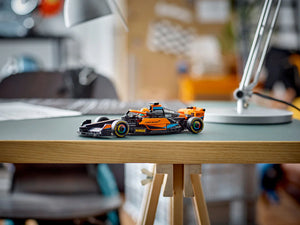 LEGO® Speed ​​​​Champions - Mașină de curse McLaren Formula 1 2023 76919, 245 de piese