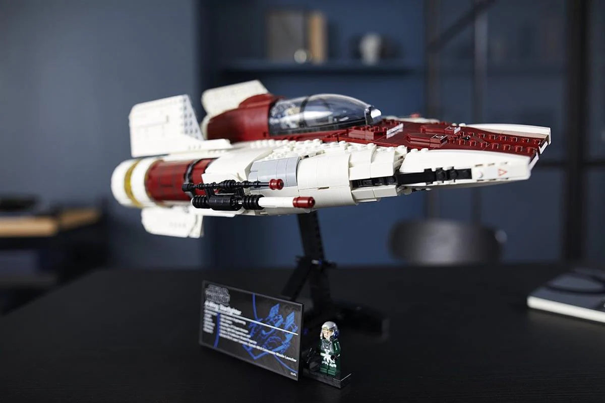 LEGO® Star Wars - Navă stelară A-wing 75275, 1673 de piese