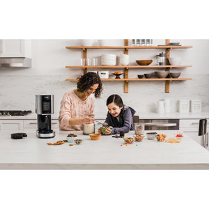 Aparat de înghețată NINJA NC300EU, Înghețată, Gelato, Milkshake, Sorbet, Smoothie, 7 programe, Negru/Argintiu