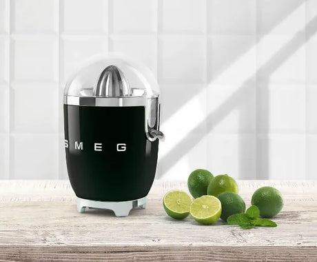Presă de citrice Smeg CJF11BLEU, 70 W, Negru