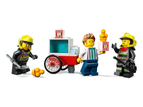 LEGO® City - Stație de pompieri și mașină de pompieri 60375, 153 de piese